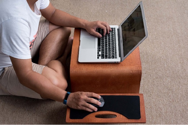 Top 10 bàn laptop đa năng tốt và bán chạy nhất hiện nay